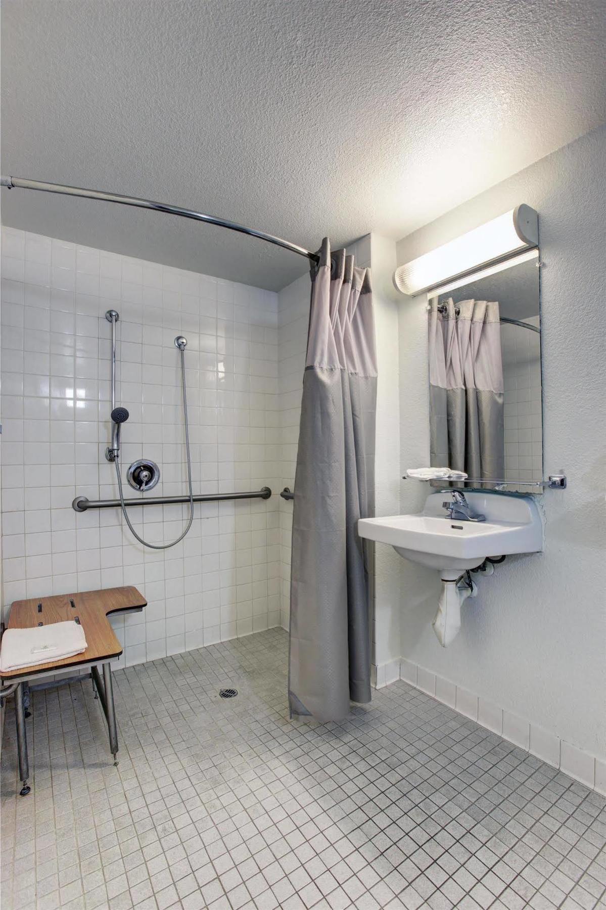 Motel 6-Bellflower, Ca - Los Angeles מראה חיצוני תמונה