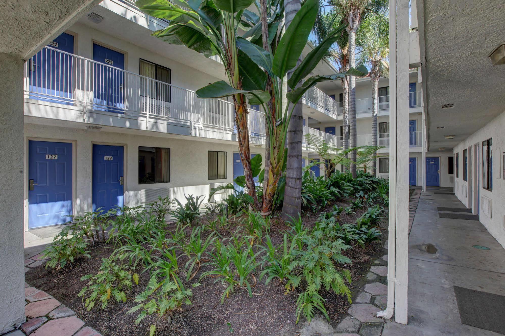 Motel 6-Bellflower, Ca - Los Angeles מראה חיצוני תמונה